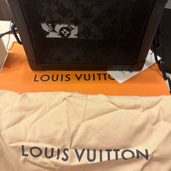 LOUIS VUITTON 2019 Monogram Mesh Soft Trunk - Picture 2 of 12